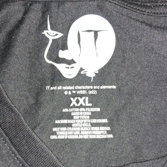 IT Horror Movie Adult Sz XXL Crop T-shirt, NWT - Picture 3 of 4